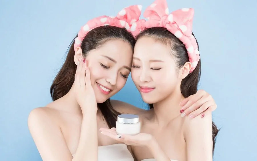 Smart Skincare Devices: The New Luxury in the GCC & MENA Region