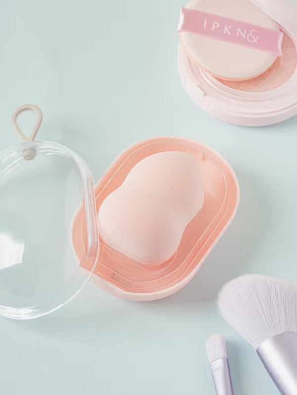 Daiso Gourd-Shaped Makeup Puff & Case Set