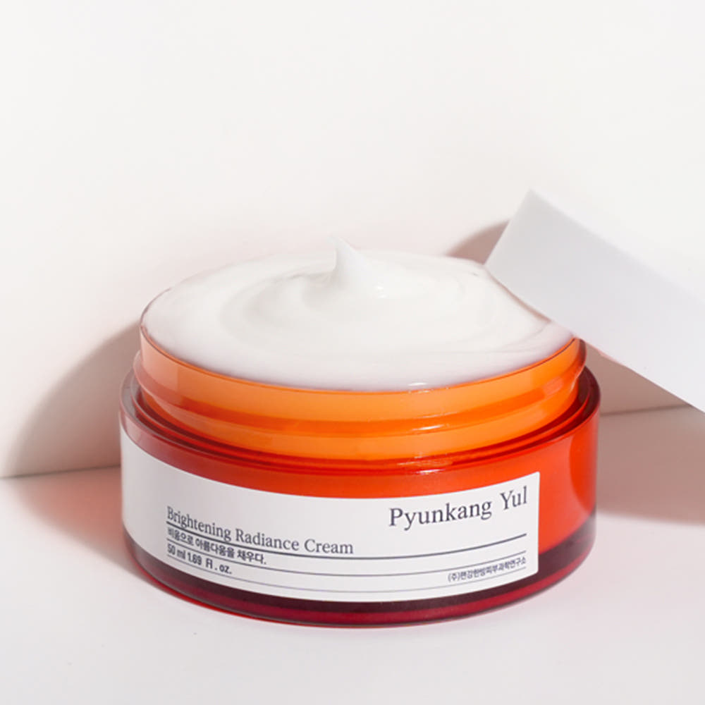 Korean Moisturizers for Hyperpigmentation: Your 2025 Brightening Solution