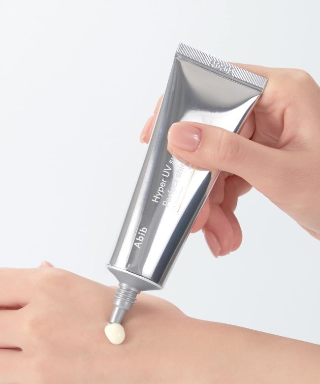 Best Korean Skincare Tips to Achieve Glass Skin Naturally