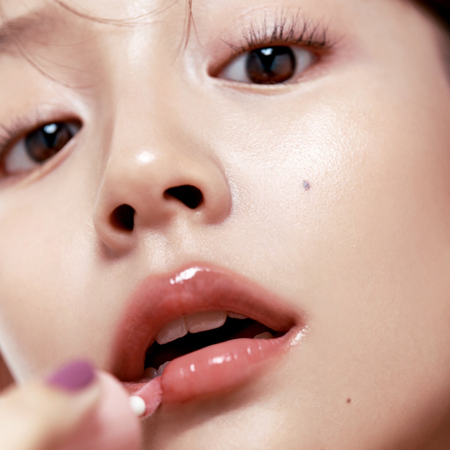 3D Voluming Lip Gloss 5.3g, fwee fwee Lip Glosses