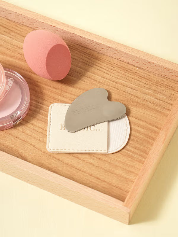 Daiso Heart Makeup Spatula Pocket Set