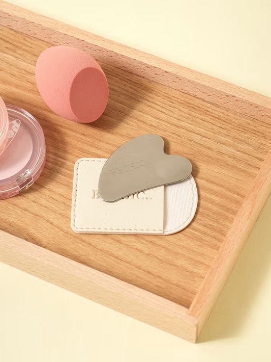 Daiso Heart Makeup Spatula Pocket Set