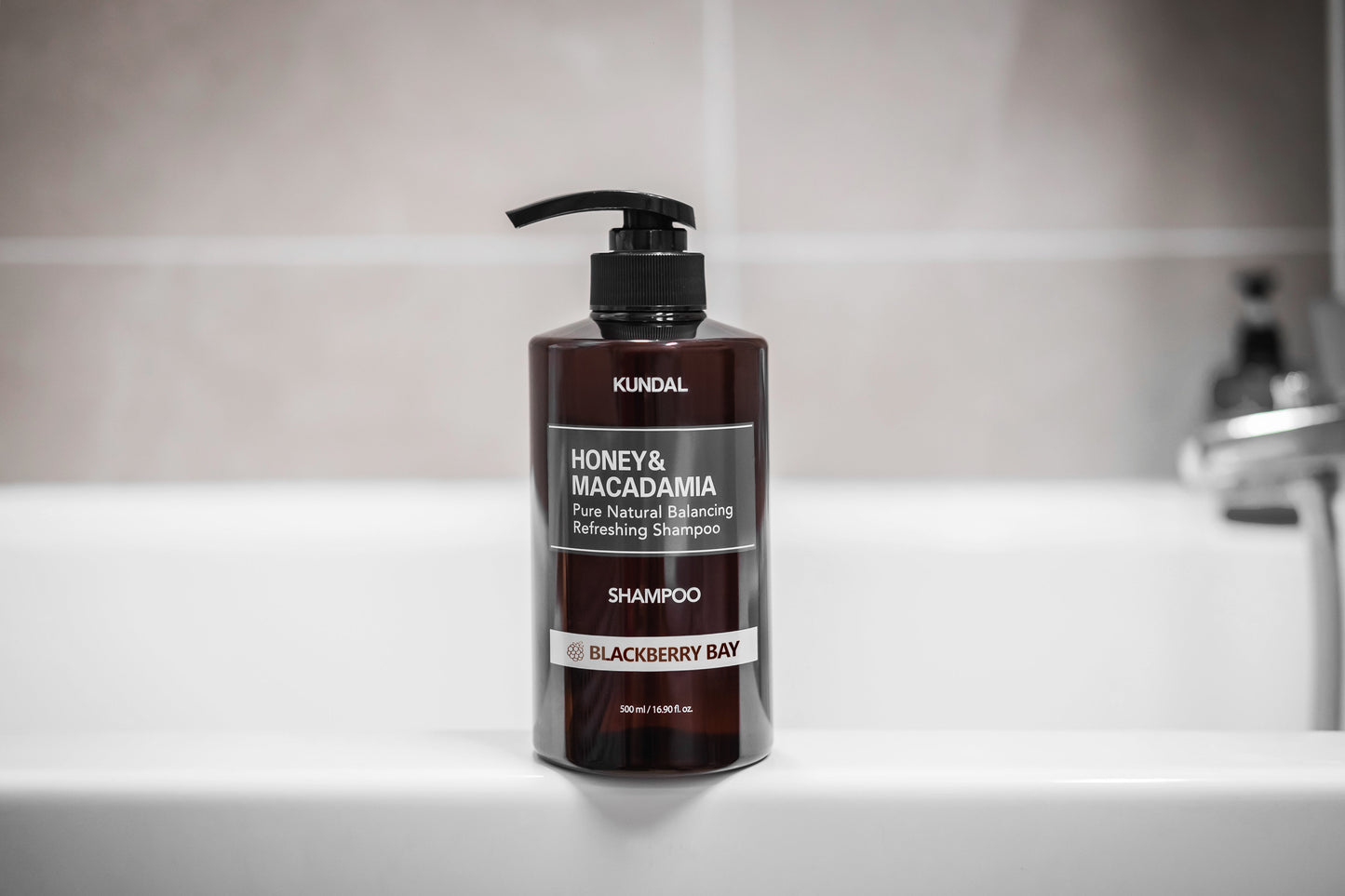 HONEY&MACADAMIA Pure Natural Balancing Refreshing Shampoo 500ml #BLACKBERRY BAY, KUNDAL-1