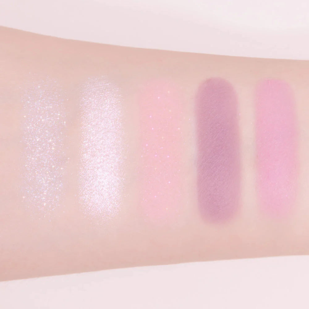 [MY MELODY & KUROMI SPECIAL] AMUSE FLORA EYE PALETTE AMUSE Eyeshadow