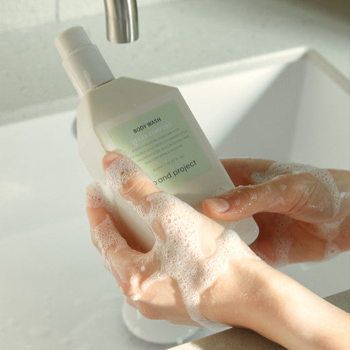 b:and project Vegan Comfort Body Wash 450ml, make p:rem make p:rem Body Wash